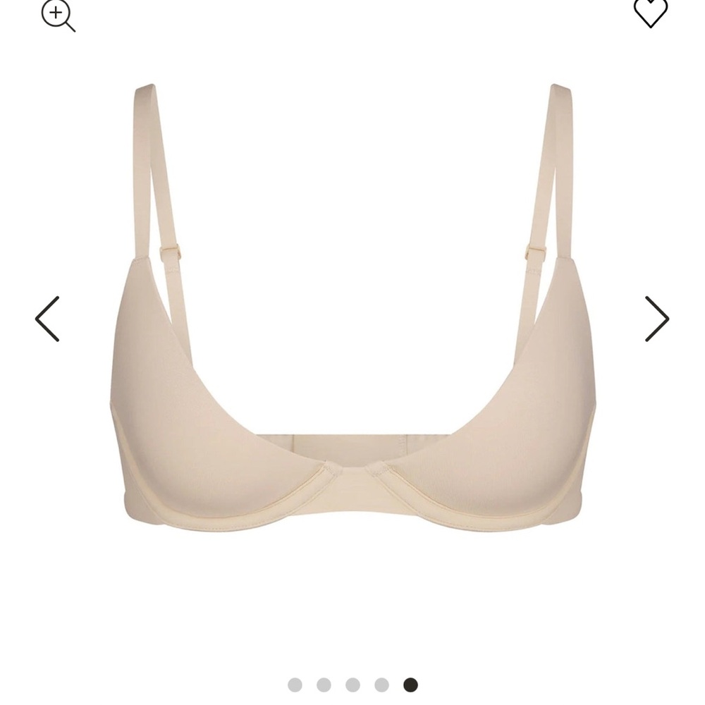 Skims fits everybody plunge bra
